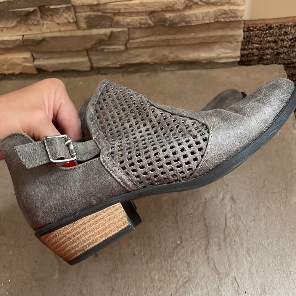 DayTrip booties
